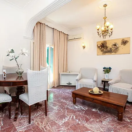 Apartment La Casa Nel Vicolo By Guestcorfu Kynopiastai