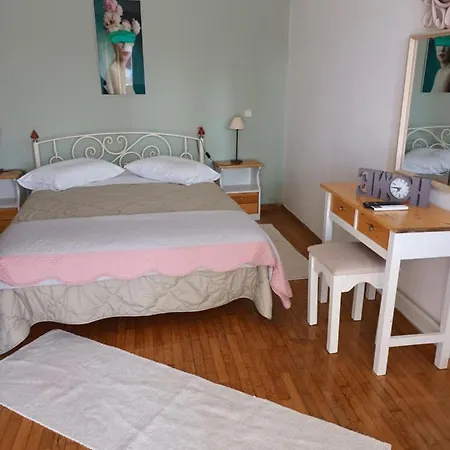 La Casa Nel Vicolo By Guestcorfu Apartment